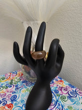 Cargar imagen en el visor de la galería, Hickory Ring
