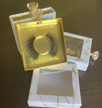 Cargar imagen en el visor de la galería, Golden Eyelash Bundle
