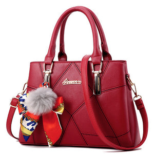 Maroon Ainuoey Purse